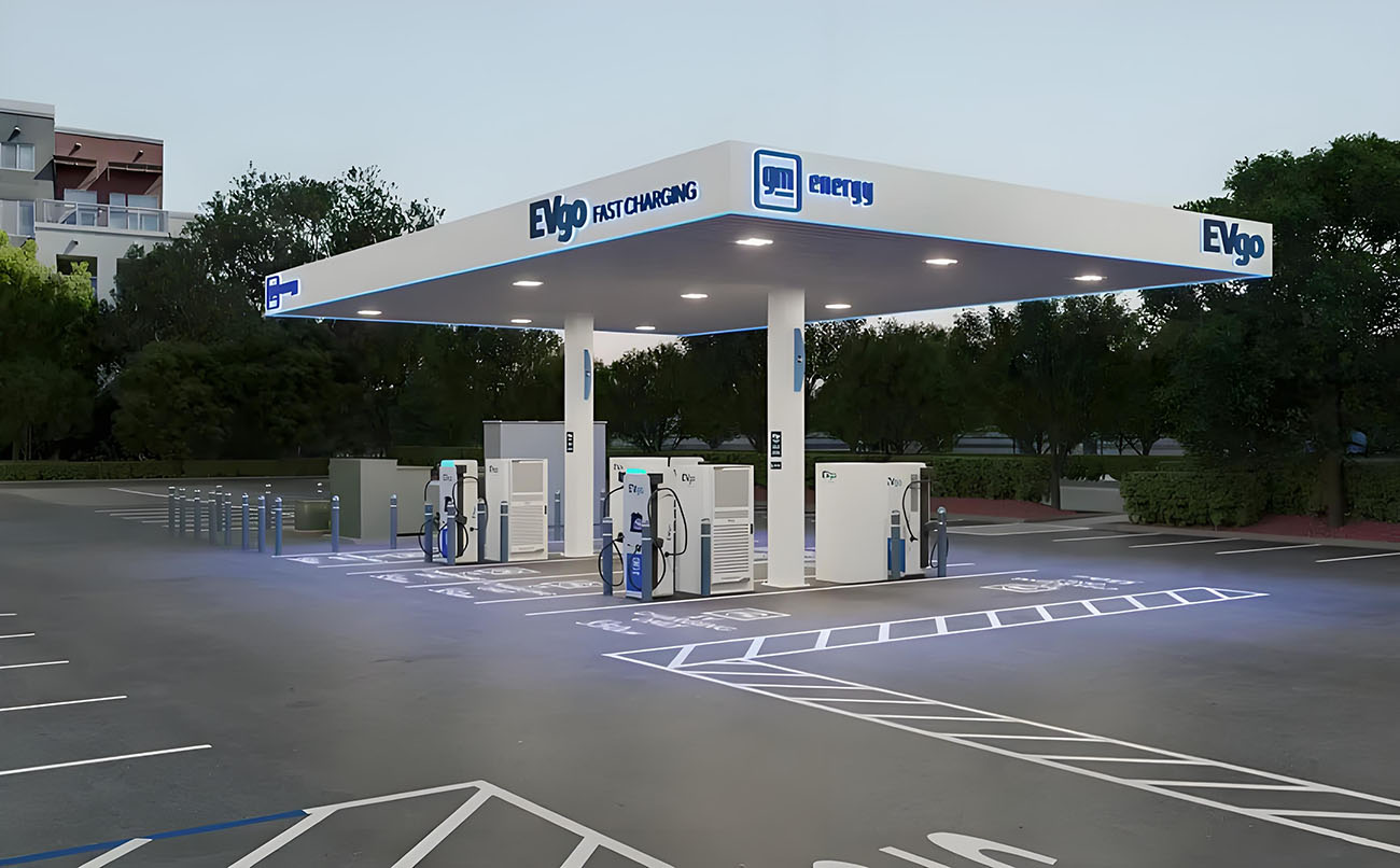 EVgo and GM Fast Chargers.jpg